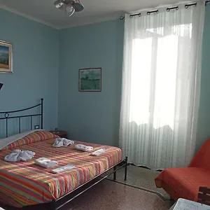 https://au-cavettu.hotelitalianriviera.com